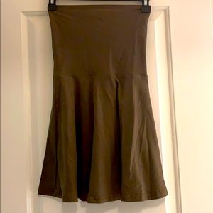 COPY - American apparel green skirt
